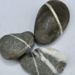 Du bist die Heilige und die Hure, Göttin und Biest. Und alles dazwischen bist du auch. Ich warte auf unsere Zeit und Deine Liebe.