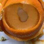 Ist Gott nah? Ist Gott fern? Ist Gott beides? Mir nah, seiner Welt fern? Wie kann das sein, meine Gefühle verwirren mich.