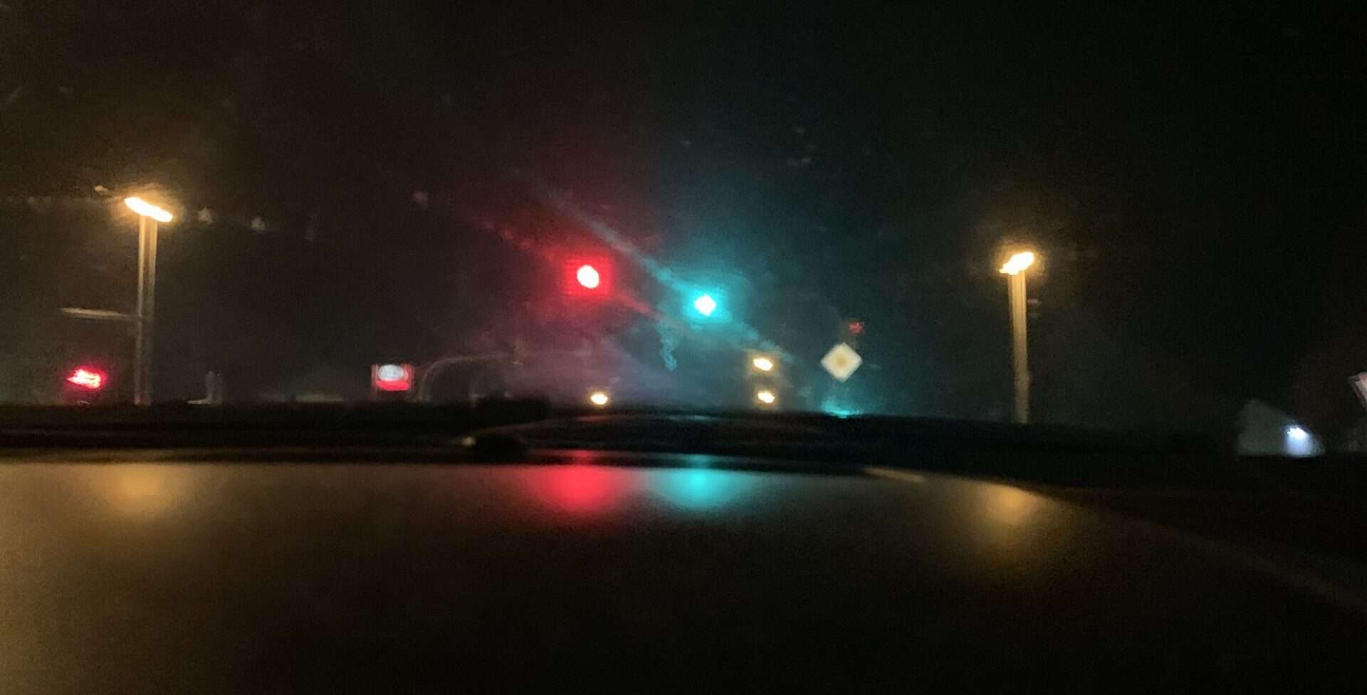 Verstehen wir die Welt? Oder leben wir nicht eher in Platons Höhle und nehmen nur Schatten wahr? Wie können wir da Gott verstehen?