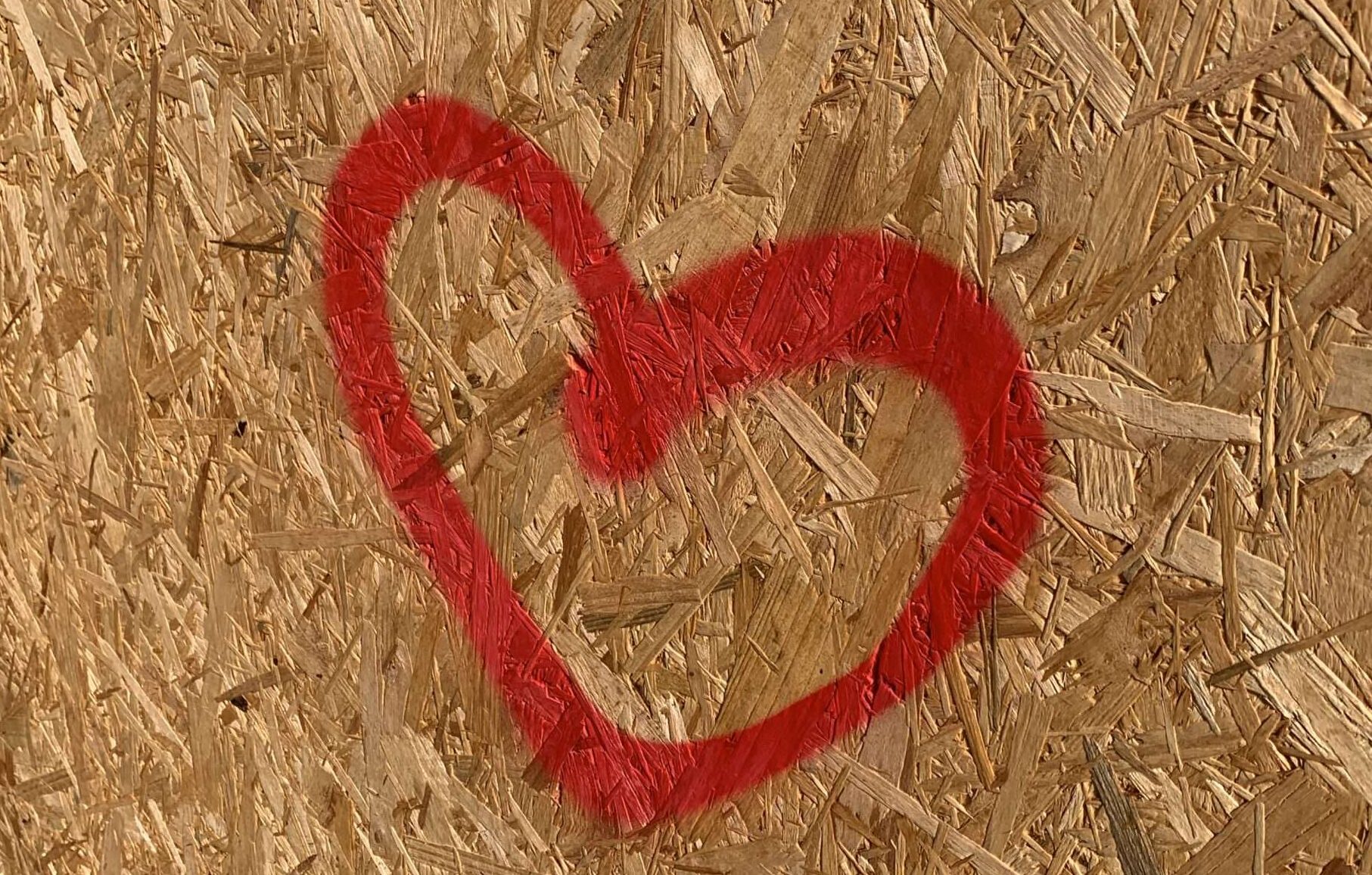 Gedicht: Liebe ist magisch, wenn Du das Zauberwort aussprichst. Das erfordert Mut, aber Deine Mauern schützen Dich vor dem Zauberwort sowieso nicht.