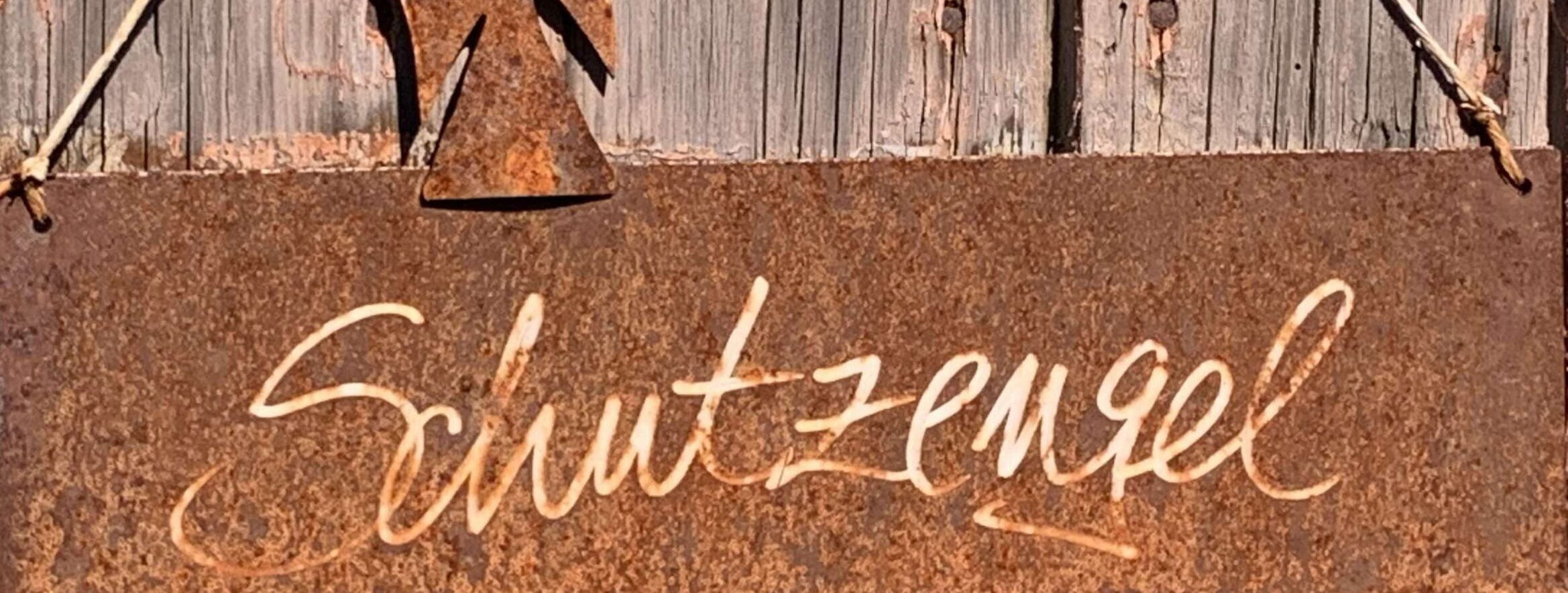 No-Haiku: Ratten Gedicht: Ratten! Sie kapern das Schiff unseres Lebens. Es wird Zeit, sie vom Schiff zu werfen, zurück ins eiskalte Wintermeer. Das Leben gehört uns.